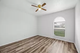 2001 Emory Oak Dr, Carrollton, TX 75007 - Photo 27