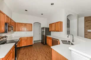 5051 Showdown Ln, Grand Prairie, TX 75052 - Photo 3