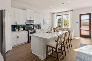 711 Oakridge Trl, Richardson, TX 75080 - Photo 1