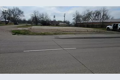 210 NE 2nd Street, Kerens, TX 75144 - Photo 3