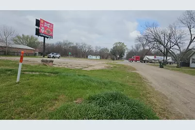 210 NE 2nd Street, Kerens, TX 75144 - Photo 9