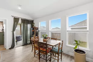 103 Olivia St, Hillsboro, TX 76645 - Photo 9