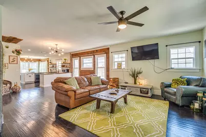 2706 Bomar Avenue, Fort Worth, TX 76103 - Photo 5