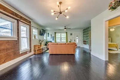 2706 Bomar Avenue, Fort Worth, TX 76103 - Photo 7