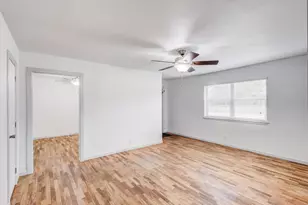 8730 Gladwood Ln, Dallas, TX 75243 - Photo 9