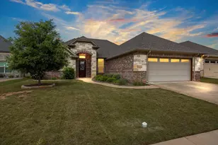 317 Paddle Boat Dr, Granbury, TX 76049 - Photo 1