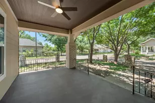 2945 May St, Fort Worth, TX 76110 - Photo 17