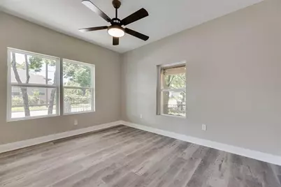 2945 May Street, Fort Worth, TX 76110 - Photo 15