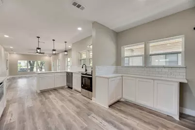 2945 May Street, Fort Worth, TX 76110 - Photo 9