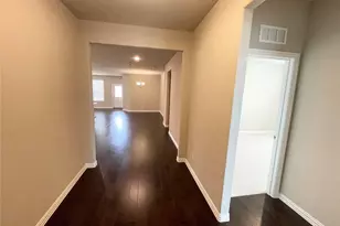 832 Porcupine Dr, Springtown, TX 76082 - Photo 3