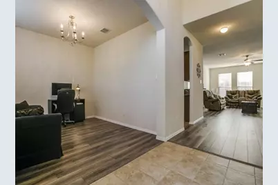 512 Anchor Way, Crowley, TX 76036 - Photo 3