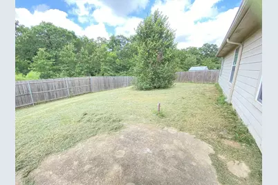 8016 Meadow View Trail, Fort Worth, TX 76120 - Photo 23