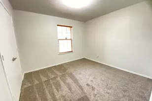 8016 Meadow View Tr, Fort Worth, TX 76120 - Photo 13