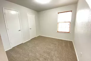 8016 Meadow View Tr, Fort Worth, TX 76120 - Photo 15