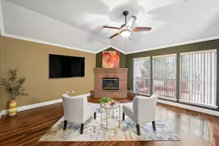 2676 Bent Tree Dr, Hurst, TX 76054 - Photo 3