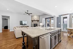 1008 W Bluff Way, Roanoke, TX 76262 - Photo 17