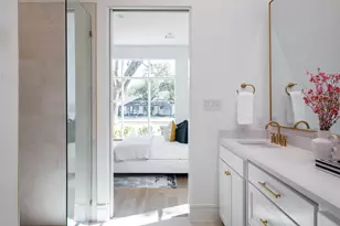 4539 Bobbitt Dr, Dallas, TX 75229 - Photo 27