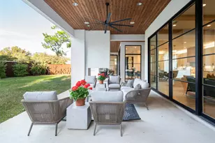 4539 Bobbitt Dr, Dallas, TX 75229 - Photo 39