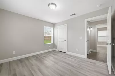 929 W Collins Street, Denison, TX 75020 - Photo 21