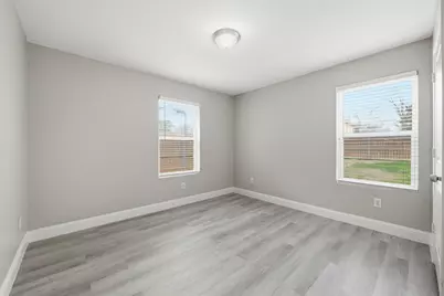 929 W Collins Street, Denison, TX 75020 - Photo 19