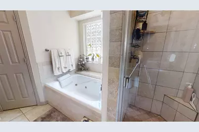 3121 Cliffview Court, Granbury, TX 76048 - Photo 19