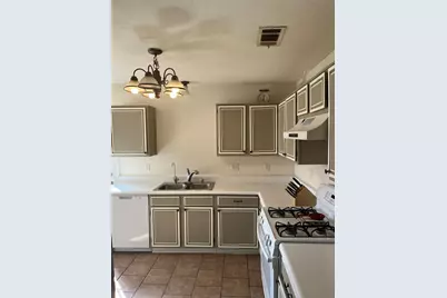 1005 Lake Bluff Drive, Flower Mound, TX 75028 - Photo 9