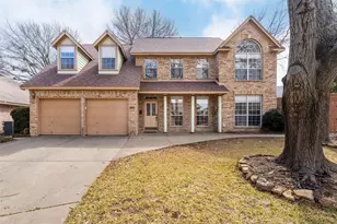 5704 Champion Ct, Arlington, TX 76017 - Photo 3