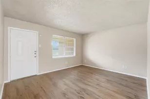 2502 Wanda Dr, Mesquite, TX 75149 - Photo 3