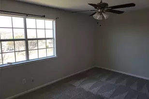 35 E Mountain Ln, Grand Prairie, TX 75052 - Photo 15