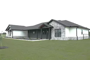 611 Willow Moon Ranch Rd, Crawford, TX 76638 - Photo 3