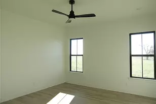 611 Willow Moon Ranch Rd, Crawford, TX 76638 - Photo 29