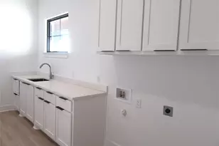 611 Willow Moon Ranch Rd, Crawford, TX 76638 - Photo 25