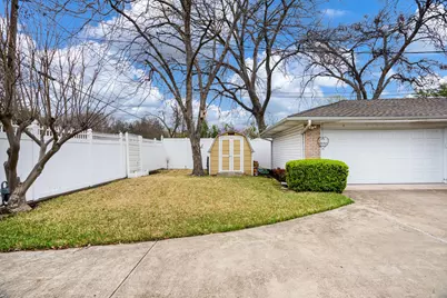 6833 Winchester Street, Dallas, TX 75231 - Photo 29