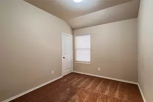 8333 Flythe Mill Rd, Fort Worth, TX 76120 - Photo 9