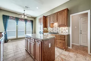 2399 Crystal Falls Dr, Frisco, TX 75036 - Photo 15