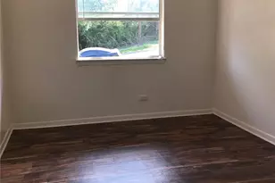 3200 Lake Como Dr, Fort Worth, TX 76107 - Photo 3