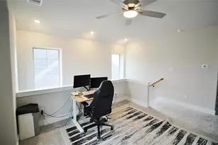 218 Mockingbird Dr, Waxahachie, TX 75165 - Photo 11