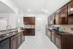 3818 Downing Dr, Midlothian, TX 76065 - Photo 5