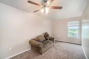 542 Mast Ct, Crowley, TX 76036 - Photo 9