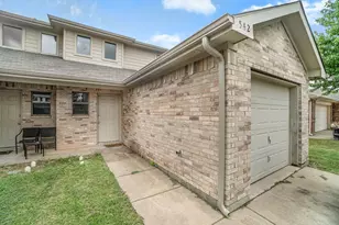 542 Mast Ct, Crowley, TX 76036 - Photo 1