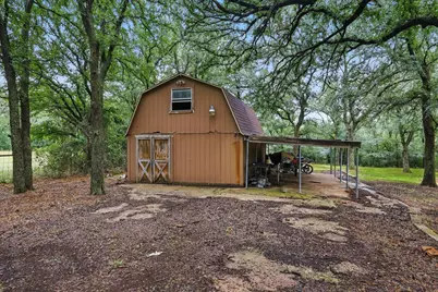 127 Pleasant Valley Lane, Weatherford, TX 76087 - Photo 31