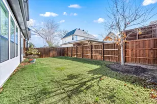 449 Jones St, Grapevine, TX 76051 - Photo 25