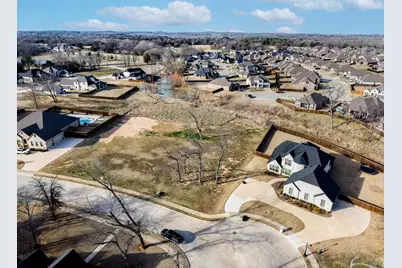 3805 Saddle Creek, Denison, TX 75020 - Photo 9