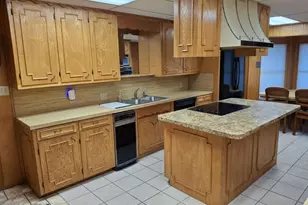 602 West St, Hico, TX 76457 - Photo 9