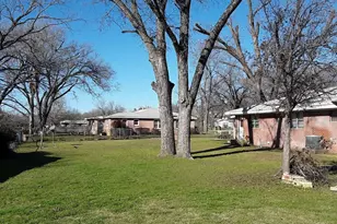 602 West St, Hico, TX 76457 - Photo 3