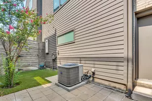 2703 Kimsey Dr, Dallas, TX 75235 - Photo 23