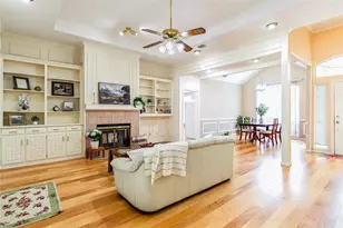 2337 Fox Glenn Cir, Bedford, TX 76021 - Photo 5