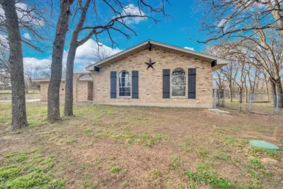 2004 Valley Drive, Crowley, TX 76036 - Photo 35