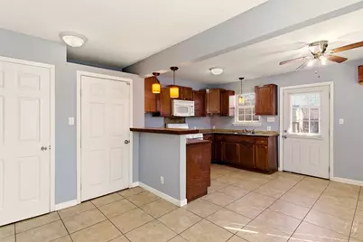 1809 Maple Street, Grand Prairie, TX 75050 - Photo 9