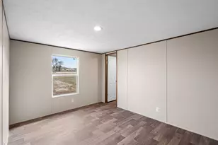 107 Valley St, Bridgeport, TX 76426 - Photo 11